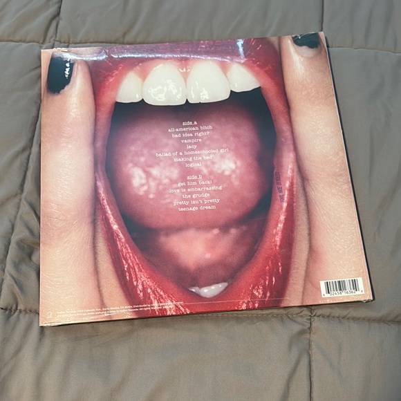 Olivia Rodrigo GUTS Vinyl Record NWT - Picture 2 of 2